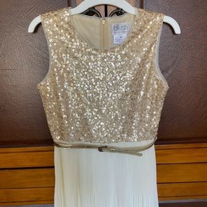Girls fancy sz 14 gold party dress
